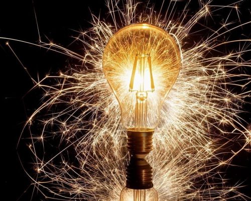 sparkler, lightbulb, spray candle-4629347.jpg